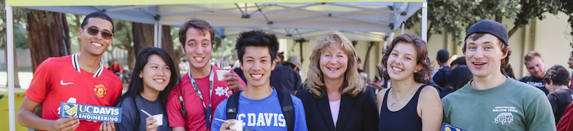 Students at ice cream social and club fair event